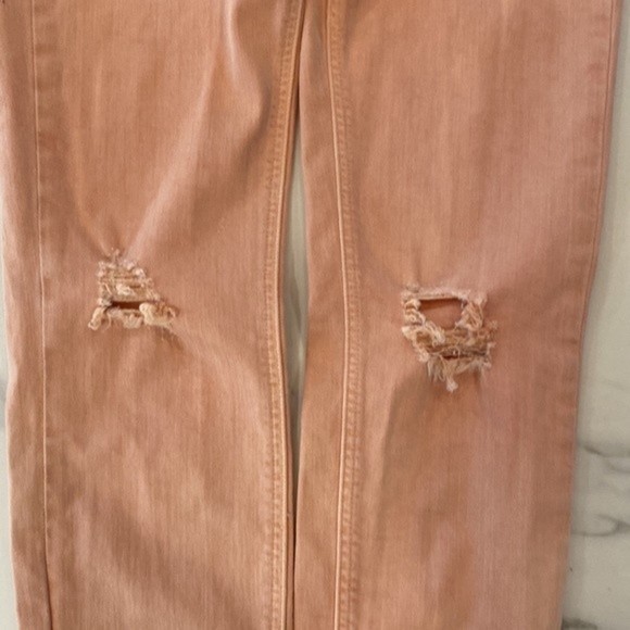 Zara Jeans Trafaluc Denim Makers, Peach color, Distressed jeans | Size 6, 28.5" - Picture 6 of 7